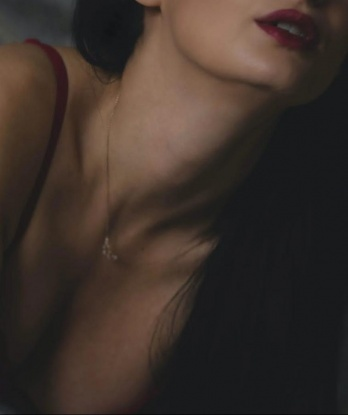 💋 Я опытная индивидуалка, которая знает все подводные камни удовлетворения мужской природы. Мои услуги включают широкий спектр возможностей – от классического секса до экзотических экспериментов. 🔥 Возможно, ты заинтересуешься моими отзывами, они говорят о моих неземных способностях доставлять удовольствие и удовлетворять каждого клиента. 🌟 А фото в моем профиле – это моя настоящая красота, которая тебе нравится. 😉 Жду тебя в Москве, чтобы превратить нашу встречу в самый горячий и запоминающийся опыт. 💫 Евдокия